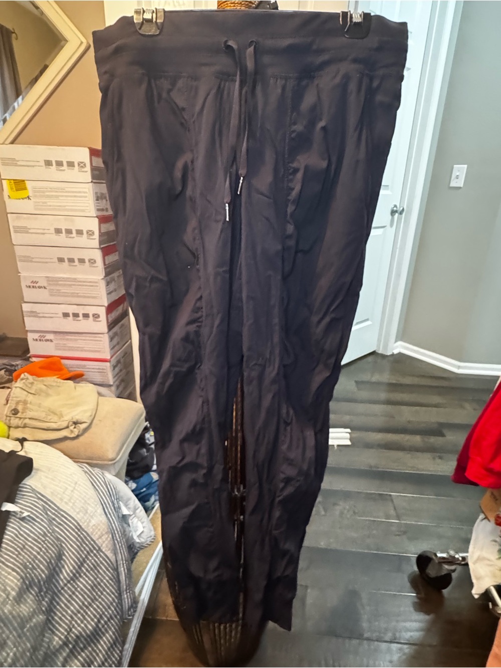 Women’s lululemon black dance studio joggers